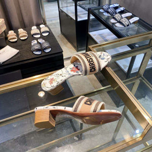 Dior heel