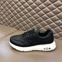 Load image into Gallery viewer, L v sneakers 21