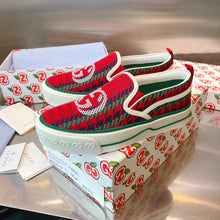 Load image into Gallery viewer, G u c c I baja slip on