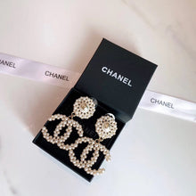 Load image into Gallery viewer, C h a n e l earrings
