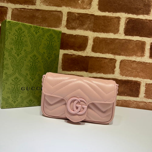 G u c c i pink 22cm
