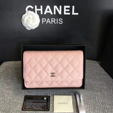 Load image into Gallery viewer, Chanel 19x12 cm