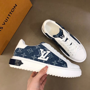 L v sneakers 22