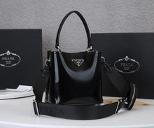 Load image into Gallery viewer, P r a d a black 23 23 13cm