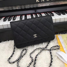 Load image into Gallery viewer, Chanel caviar Size:19x12 cm