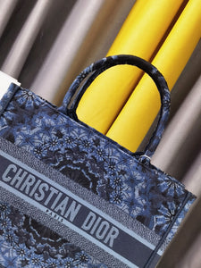 D I o r navy