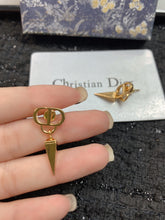 Load image into Gallery viewer, D i o r earrings