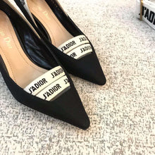 Load image into Gallery viewer, Dior half heels