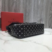 Load image into Gallery viewer, Valentino Rockstud