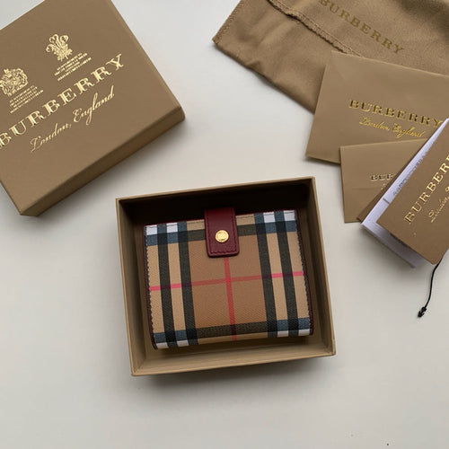 B u r b e r r y wallet