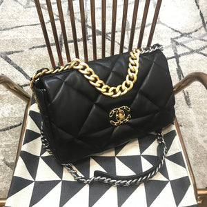 C h a n e l black 20  30 10(cm)