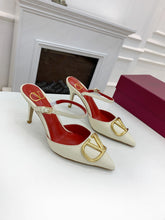 Load image into Gallery viewer, V heels white 7.5cm 34-41