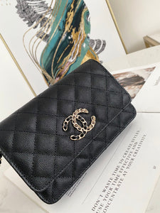 Chanel 19cm