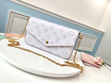 Load image into Gallery viewer, Lv pochette white