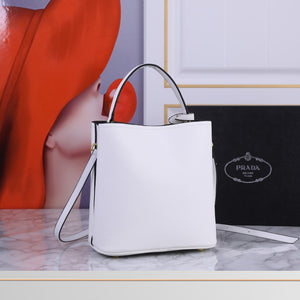 P r a d a white 23cm