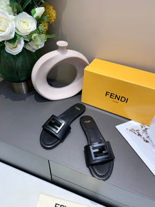 F e n d i new slides