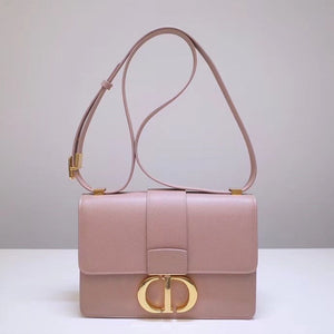 D Montaigne pink