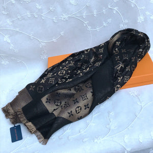 Lv scarf