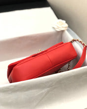 Load image into Gallery viewer, Ch a n e l 18cm red