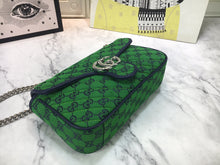 Load image into Gallery viewer, G u c c I green W26xH15xD7cm