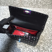 Load image into Gallery viewer, Valentino rockstud