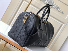Load image into Gallery viewer, L v duffle 45 cm