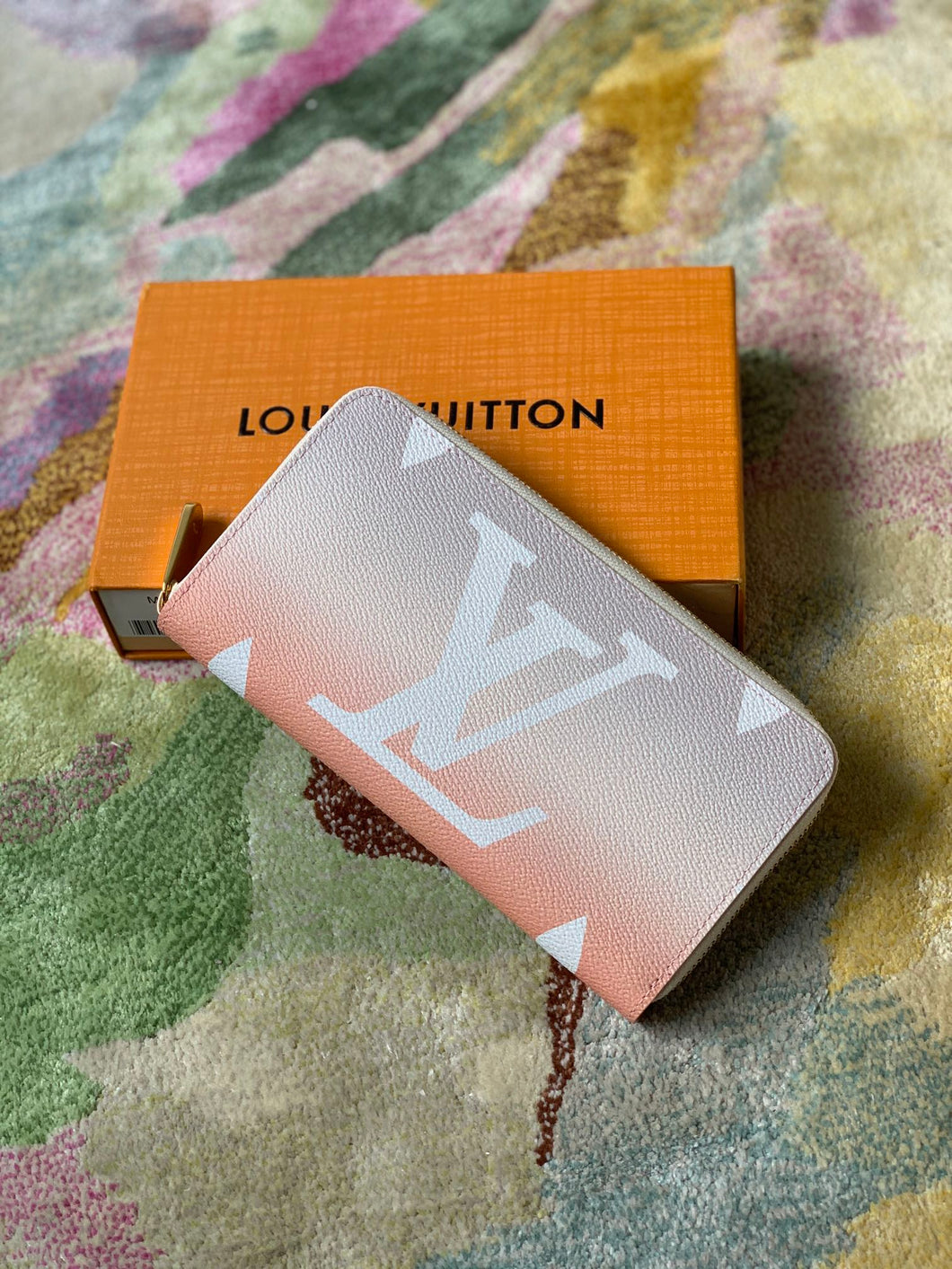 L v wallet pink