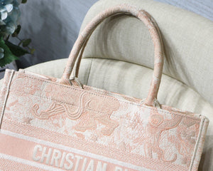 D ior pink 36cm