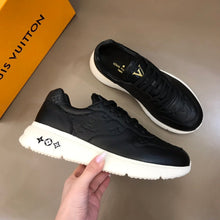 Load image into Gallery viewer, L v sneakers 21
