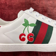 Load image into Gallery viewer, G u c c i cherry