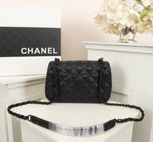 Load image into Gallery viewer, Chanel black
