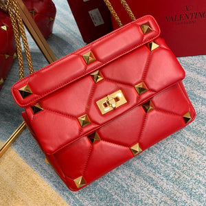 V Garavani Roman Stud red 28x20x12cm