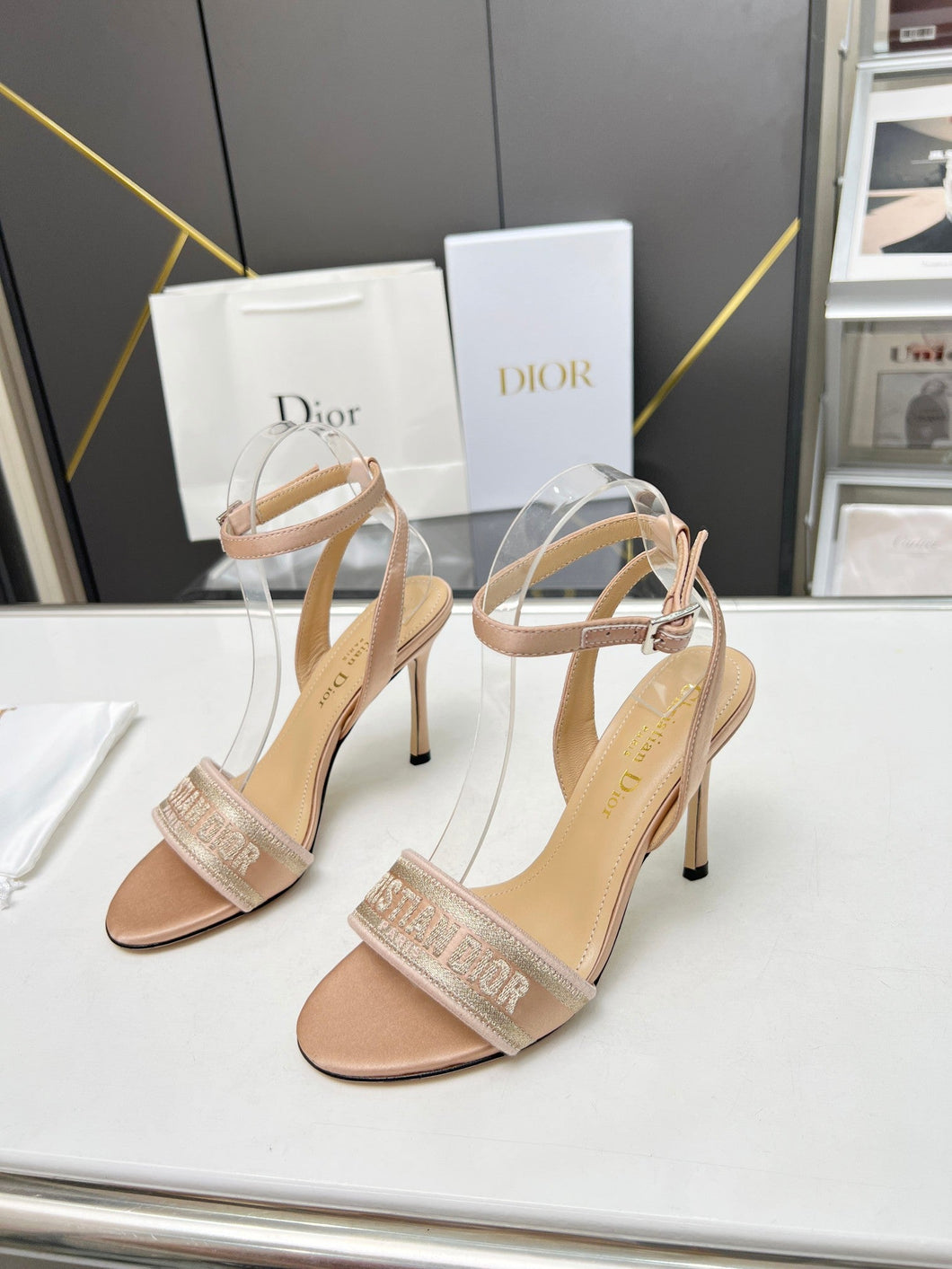 D I o r heels