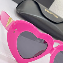 Load image into Gallery viewer, V a l e n t I n o pink sunglasses