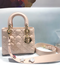 Load image into Gallery viewer, D lady light pink g/s
