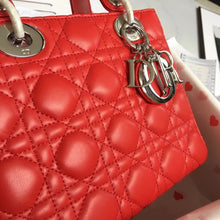 Load image into Gallery viewer, D lady red s/g