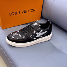 Load image into Gallery viewer, L v sneakers 21