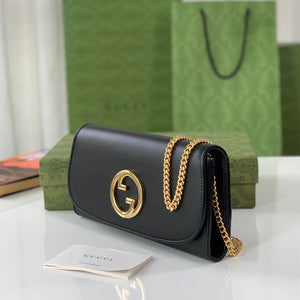G u c c i crossbody