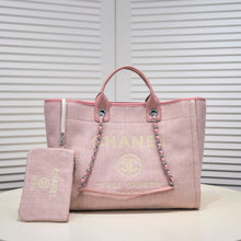 Load image into Gallery viewer, C h a n e l tote