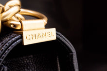 Load image into Gallery viewer, C hanel boy b/gold 20 cm