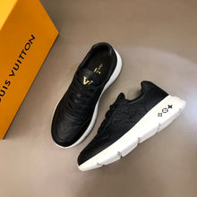 Load image into Gallery viewer, L v sneakers 21