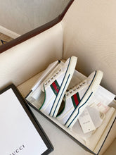 Load image into Gallery viewer, G u c c I tennis sneakers