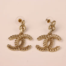 Load image into Gallery viewer, C h a n e l earrings