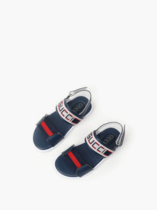 G u c c I slides