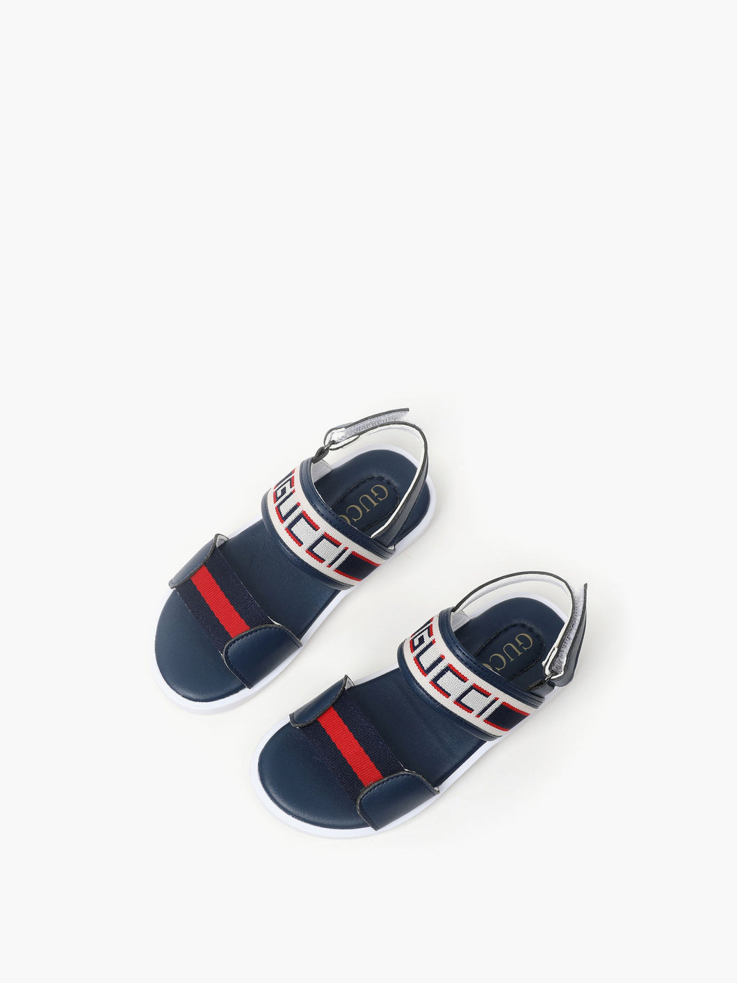 G u c c I slides