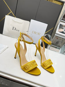 D I o r heels