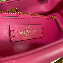 Load image into Gallery viewer, V a l e n t I n o pink 25cm