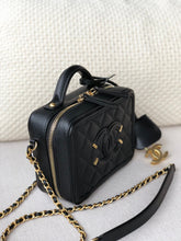 Load image into Gallery viewer, C h a n e l gg black 16cm