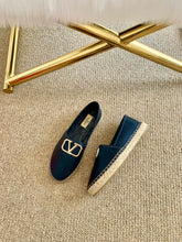 Load image into Gallery viewer, Va l e n t I n o espadrilles