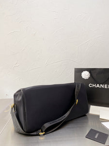 C h a n e l duffle  Size:44*25